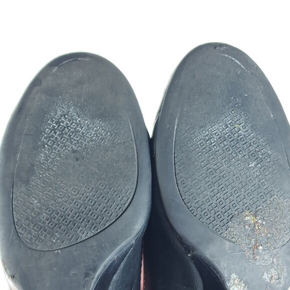 Tory Burch Women’s Melinda US 8M Black Leather Logo Slip On Wedge Pumps Shoes - Picture 13 of 16